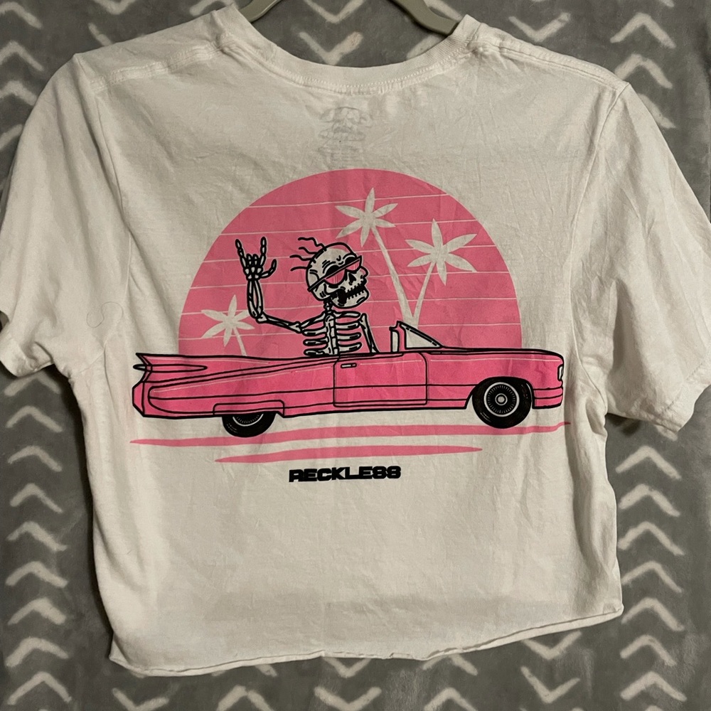 Graphic tee